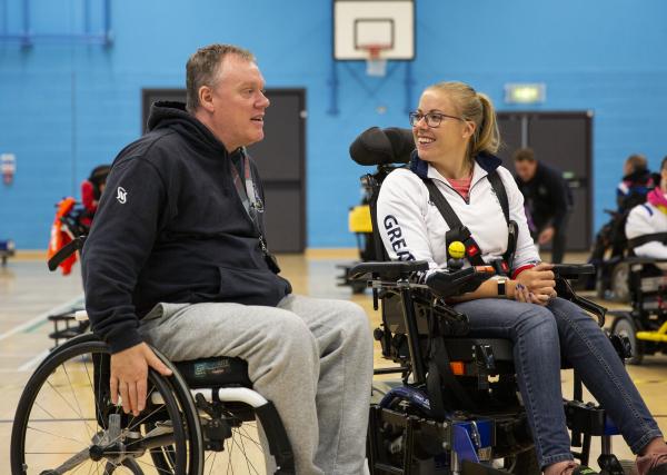 Hannah Cockroft tries powerchair football