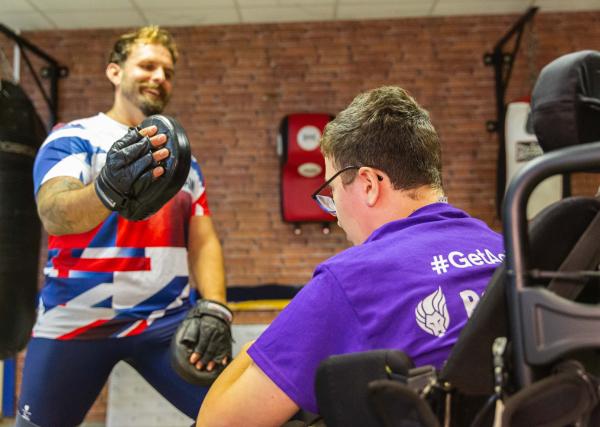 Parasport Train With