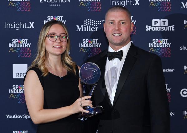 Parasport representatives Natalia Stanowksa and Barry Lloyd accept the Active & Wellbeing Award